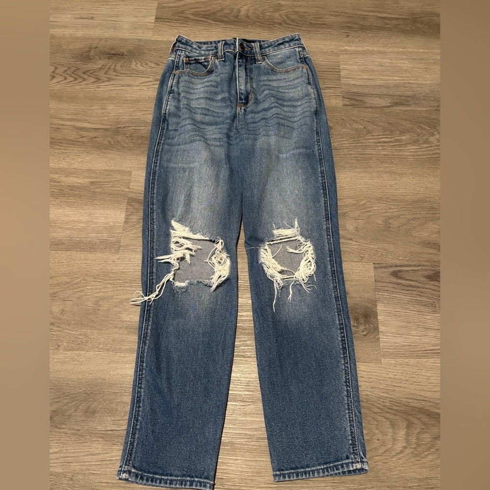 Hollister Ultra High-Rise Blue Mom Jeans